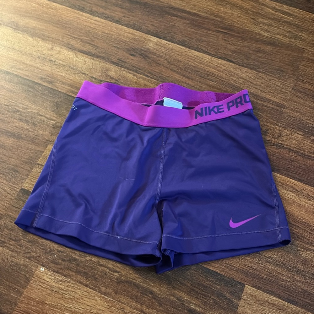 Women’s Nike Pro Shorts, Size Large